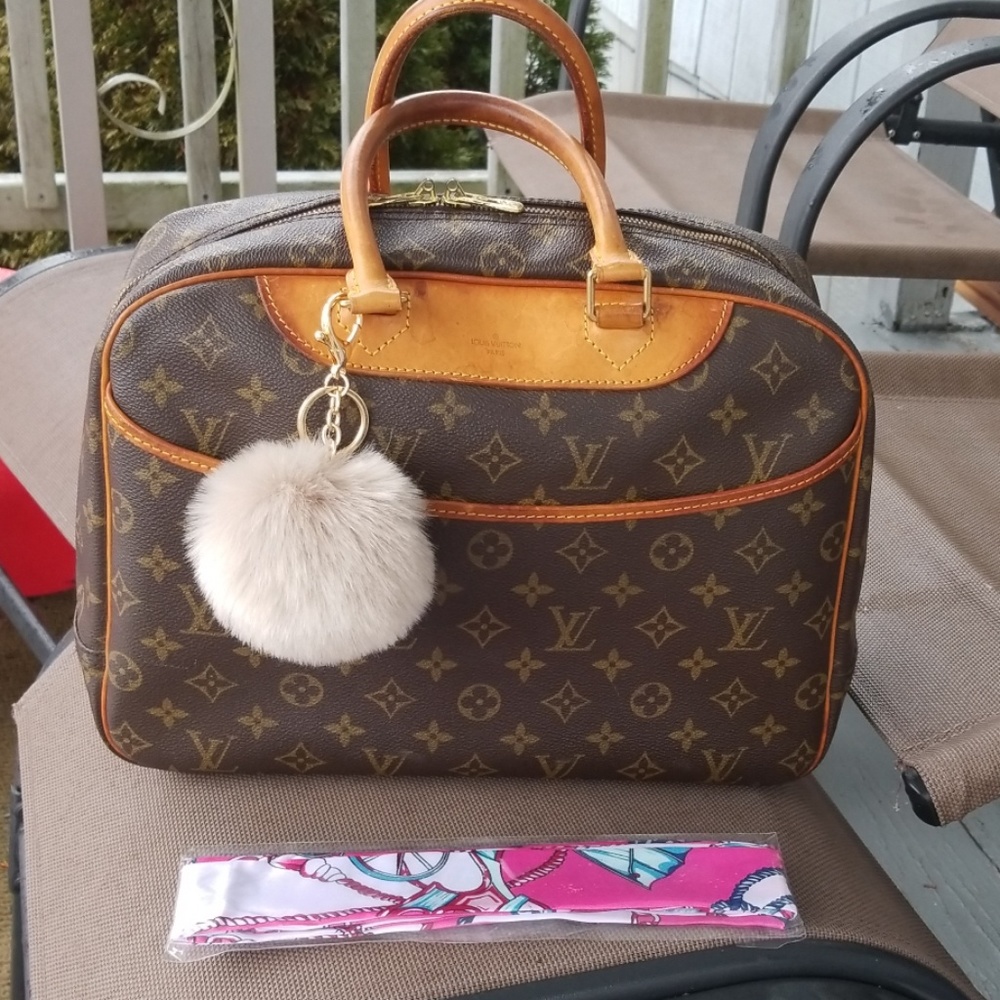 ❤SUPERSALE Authentic Louis Vuitton Deauville